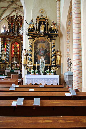 St. Gotthard, Pfarrkirche St. Gotthard, Säulenretabel, Ende 17. Jh.